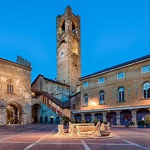 Smart Gold Luxury Apartment Bergamo